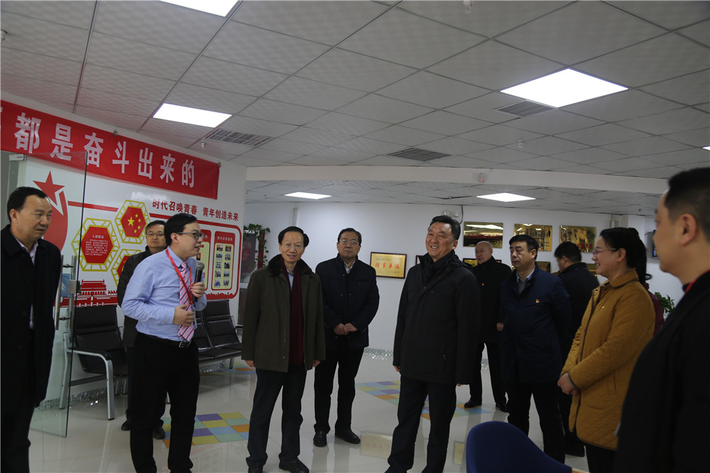 熱烈歡迎全國總工會副主席，書記處書記魏地春及省總工會王保存主席一行蒞臨安陽青峰網(wǎng)絡(luò)參觀指導(dǎo)